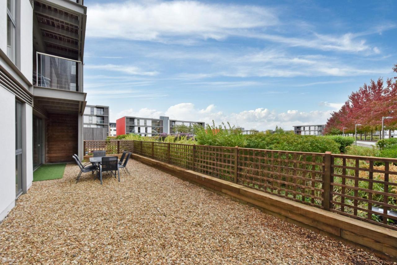 The Vizion Serviced Apartments From Pincott Properties - Free Parking, Private Balcony, And Wifi Milton Keynes Eksteriør billede