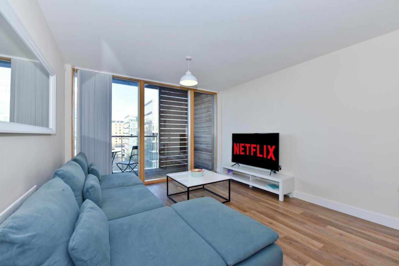 The Vizion Serviced Apartments From Pincott Properties - Free Parking, Private Balcony, And Wifi Milton Keynes Eksteriør billede