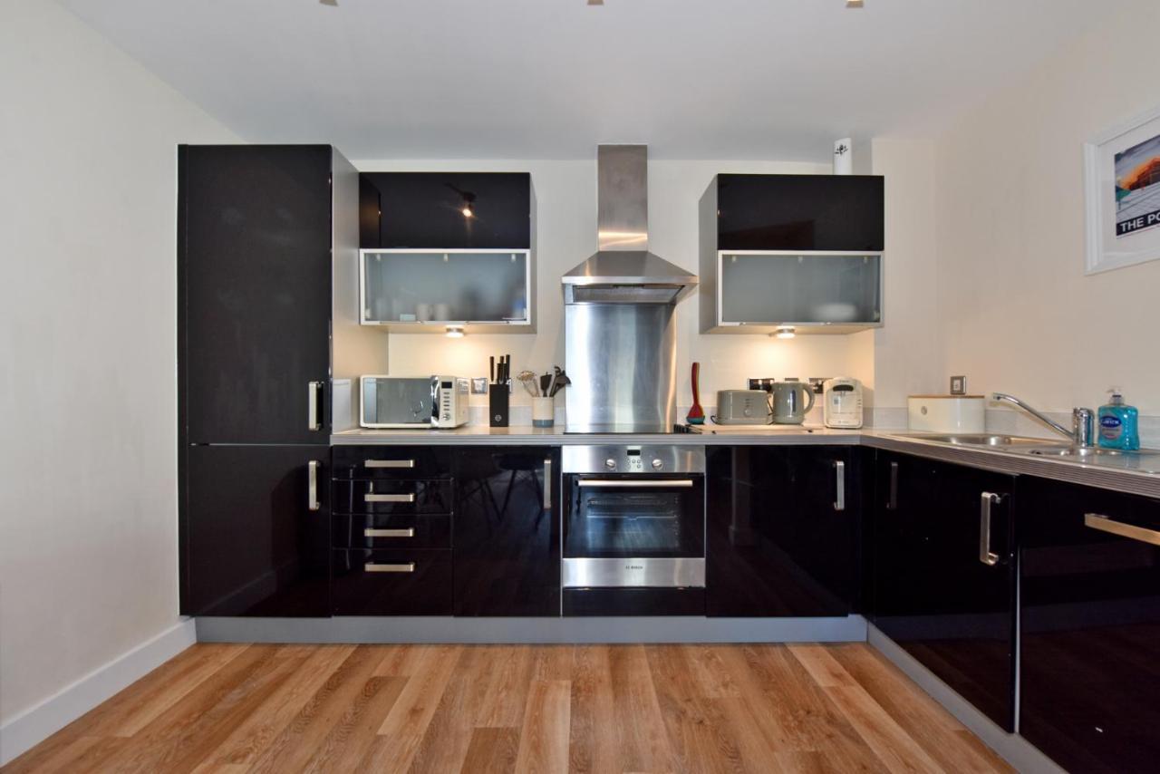 The Vizion Serviced Apartments From Pincott Properties - Free Parking, Private Balcony, And Wifi Milton Keynes Eksteriør billede