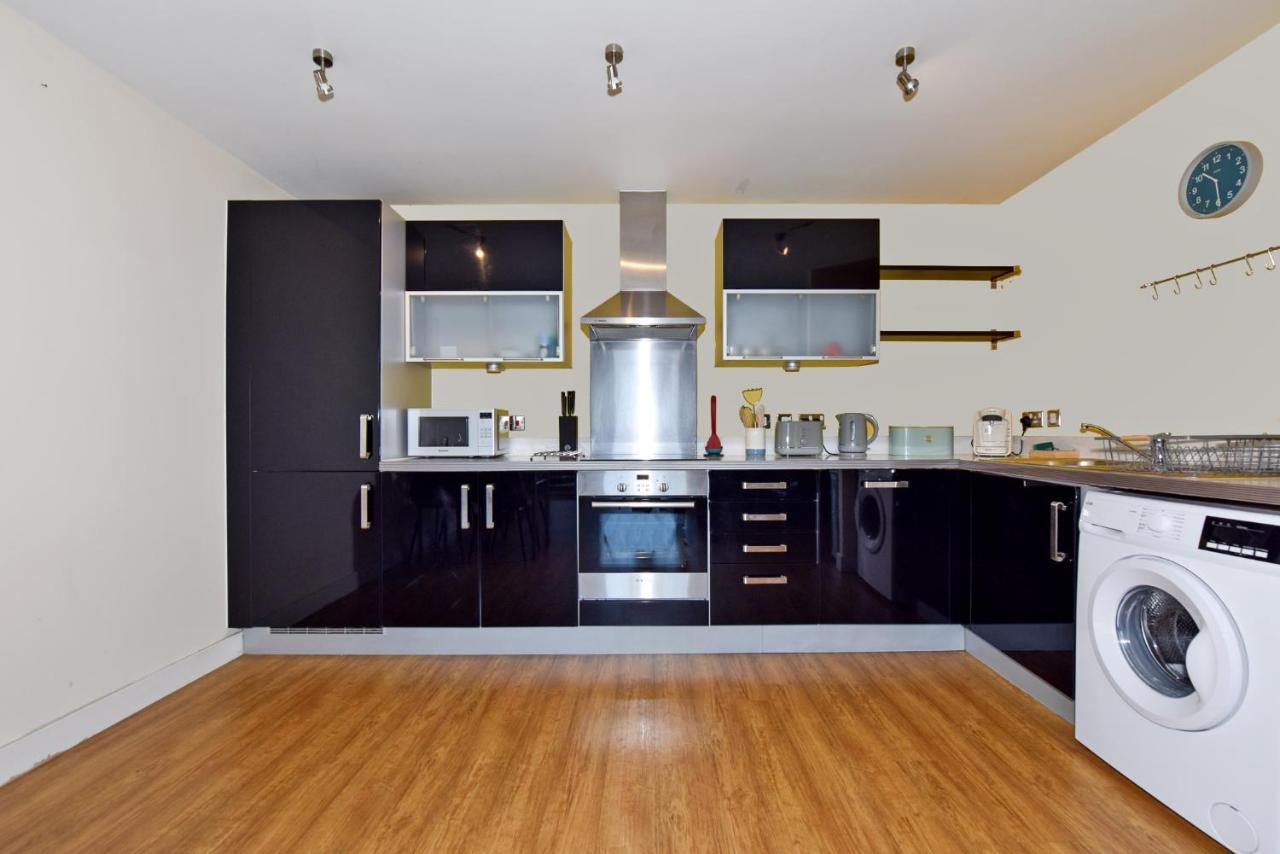 The Vizion Serviced Apartments From Pincott Properties - Free Parking, Private Balcony, And Wifi Milton Keynes Eksteriør billede