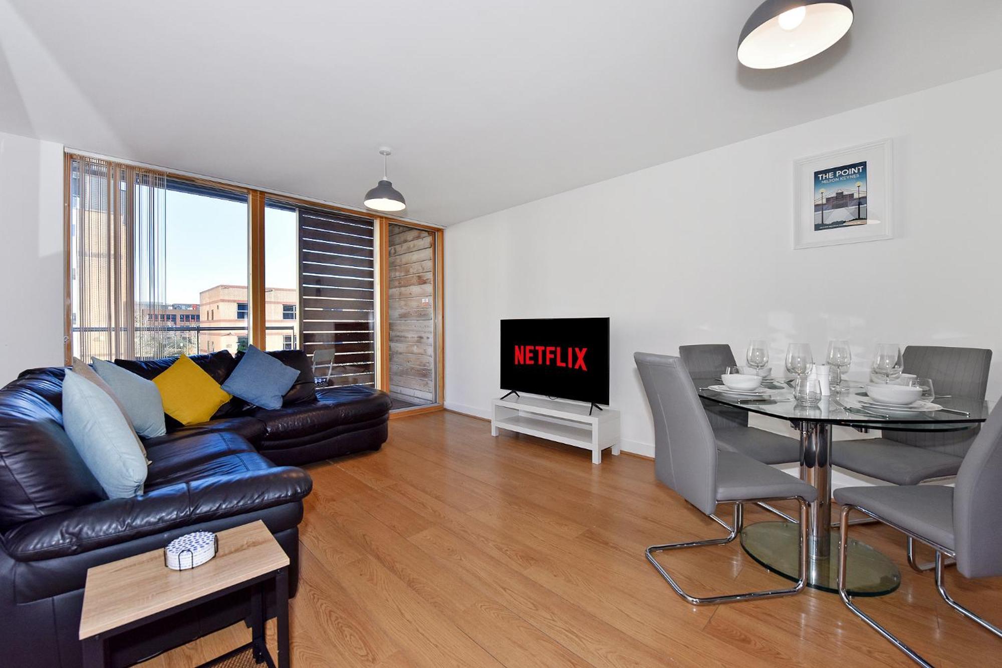 The Vizion Serviced Apartments From Pincott Properties - Free Parking, Private Balcony, And Wifi Milton Keynes Eksteriør billede