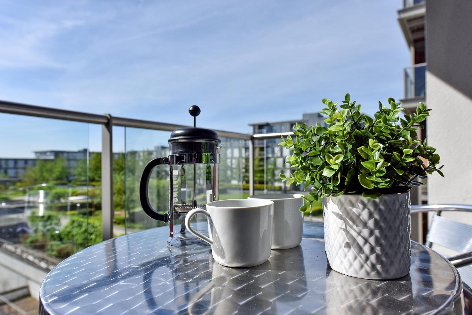 The Vizion Serviced Apartments From Pincott Properties - Free Parking, Private Balcony, And Wifi Milton Keynes Eksteriør billede